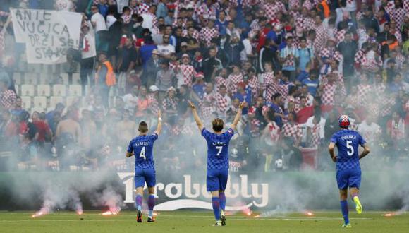 UEFA abrió expediente disciplinario a Croacia por sus hinchas