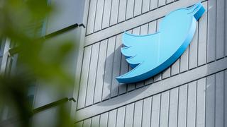 Twitter vendió por 100 mil dólares su icónica estatua del pajarito azul