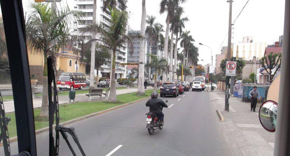 Autos podrán transitar este domingo por la avenida Arequipa. (Foto: leondeurgel/Flickr)