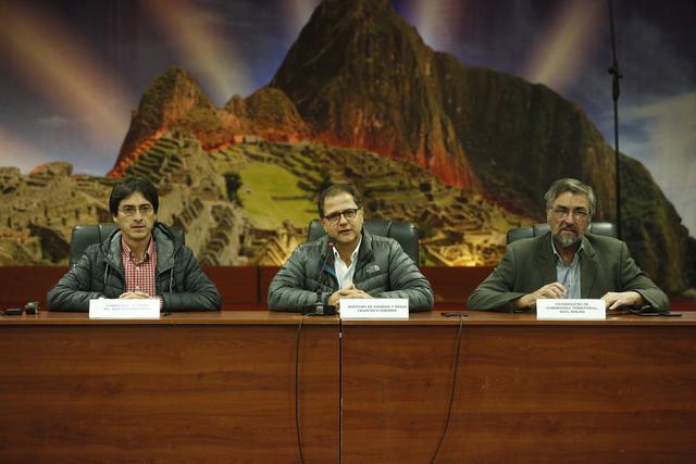 Este sábado, autoridades regionales de Cusco y el Ejecutivo se reunieron en la ciudad imperial. (Foto: PCM)