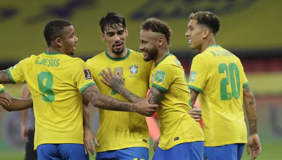 Brasil tendrá que alinear a varios jugadores que no son habitualmente titulares. (Foto: AP)
