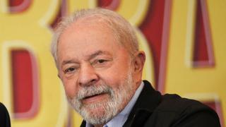 Lula mantiene amplia ventaja sobre Bolsonaro y ganaría las elecciones de Brasil en primera vuelta
