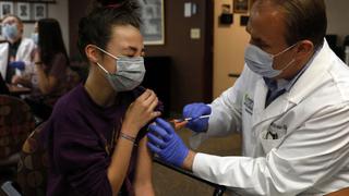 Estados Unidos empieza a vacunar contra el COVID-19 a los adolescentes de entre 12 y 15 años