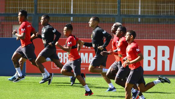 La selección peruana entrenó hoy en Sao Paulo y mañana viajará a Salvador de Bahía. (Foto: Daniel Apuy/Enviado especial).