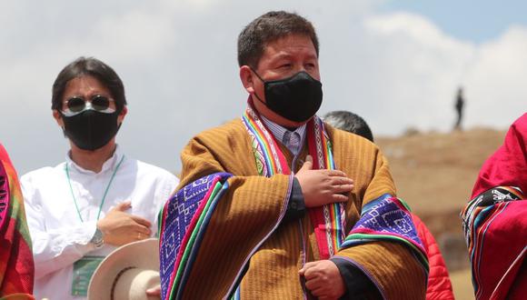 Guido Bellido dio un discurso en quechua en el santuario Sacsayhuaman, en Cusco, durante una ceremonia de lanzamiento de la denominada segunda reforma agraria. (Foto: PCM)