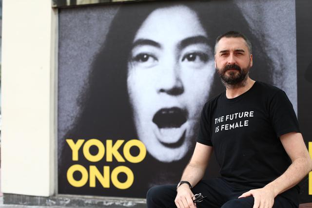 Pérez Rubio trabajó estrechamente con Yoko Ono para su muestra (Foto: Alessandro Currarino / El Comercio)