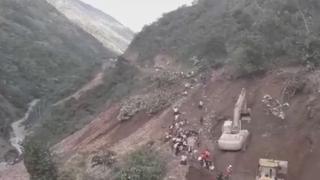 Las dramáticas imágenes de deslizamientos de tierra que dejan 15 muertos en Bolivia | VIDEO