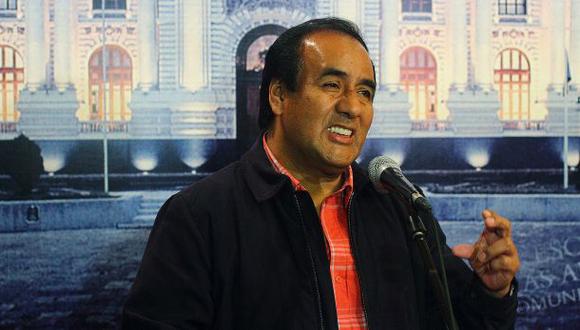 Gana Perú suspende a Molina por caso de 'trabajador fantasma'