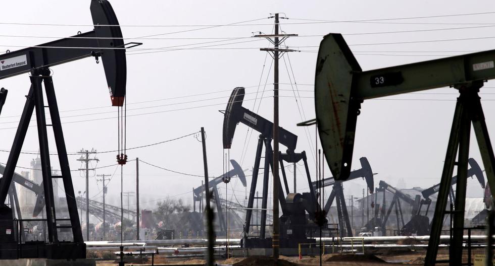 El fin de las medidas de confinamiento en numerosos países ha generado un aumento de la demanda de petróleo. (REUTERS/Jonathan Alcorn/File Photo)