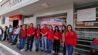 Apurímac: trabajadores del Banco de la Nación acatan paro de 24 horas en Abancay