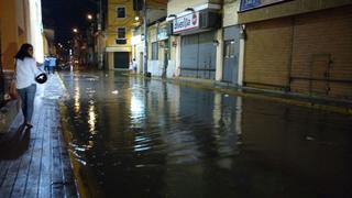 Lluvia en Piura inunda varias calles y aísla algunos distritos