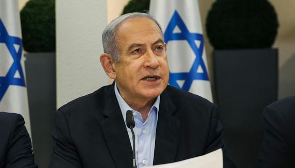 El primer ministro israelí, Benjamín Netanyahu, habla durante la reunión semanal del gabinete en el Ministerio de Defensa en Tel Aviv, Israel, el 7 de enero de 2024 | Foto: EFE/EPA/RONEN ZVULUN