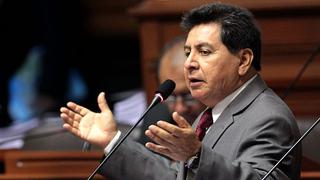 Perú Posible: “El Congreso negoció mal los contratos de servicios”