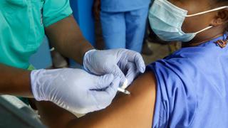 “Tenemos que cerrar cuanto antes la brecha de vacunación”, por Josep Borrell