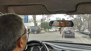 Taxista en Lima, sobreviviente en Caracas, por Rafaella León
