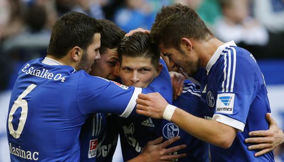 Schalke 04 aterrizó en Madrid sin Jefferson Farfán, lesionado