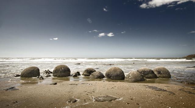Descubre el atractivo de las piedras Moeraki en Nueva Zelanda - 1