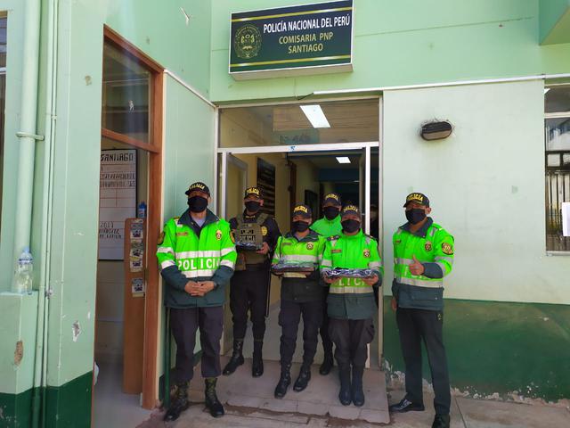 Policías de Cusco confeccionan 500 mascarillas a personas de bajos recursos. (Foto: Melissa Valdivia)
