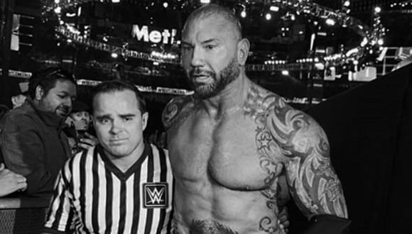 Batista anunció su retiro de la WWE tras pelear contra Triple H en WrestleMania 35 en el MetLife Stadium de New Jersey.