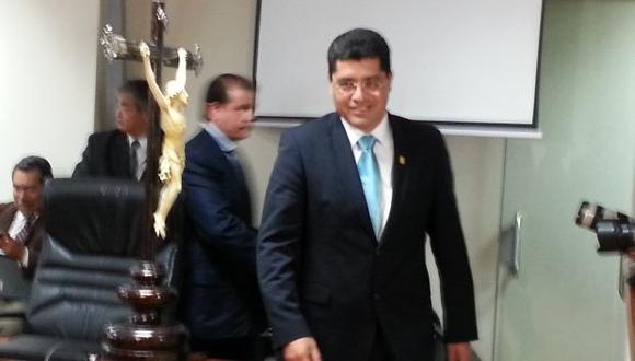 Alcalde de Surco reiteró que no conoce a Óscar López Meneses