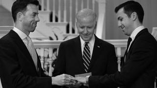 Joe Biden ofició boda gay entre dos empleados de la Casa Blanca