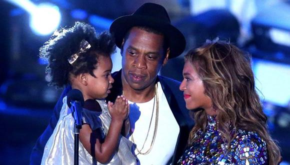 Beyonc&eacute;, Jay Z y la hija de la pareja, Blue Ivy, en los MTV VMA&#039;s del 2014. La cantante anunci&oacute; en Instagram que ser&aacute; madre otra vez. (Foto: AP)
