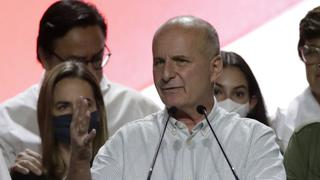 Figueres acepta la derrota y promete ayudar a “rescatar Costa Rica” 
