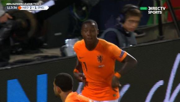Holanda vs. Inglaterra: Promes anotó el 3-1 luego de un nuevo error en salida de los británicos. (Foto: captura)