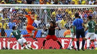 Memo Ochoa se consagró con esta espectacular atajada