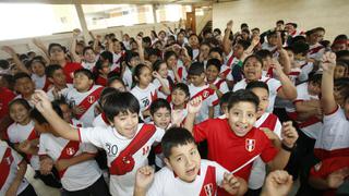 Perú vs. Argentina: emoción de los escolares por decisivo partido en La Bombonera