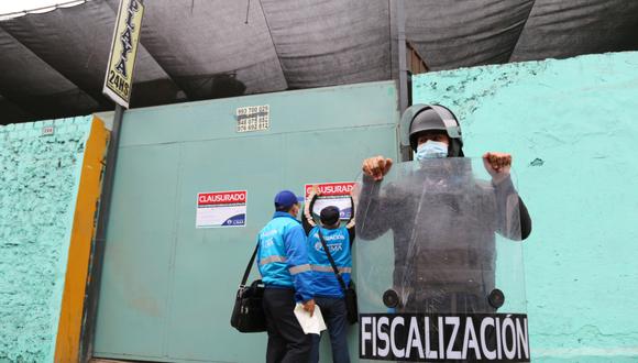 Cinco establecimientos, ubicados en la cuadra 15 del Jr. Chota, fueron intervenidos y cerrados. (Foto: Municipalidad de Lima)