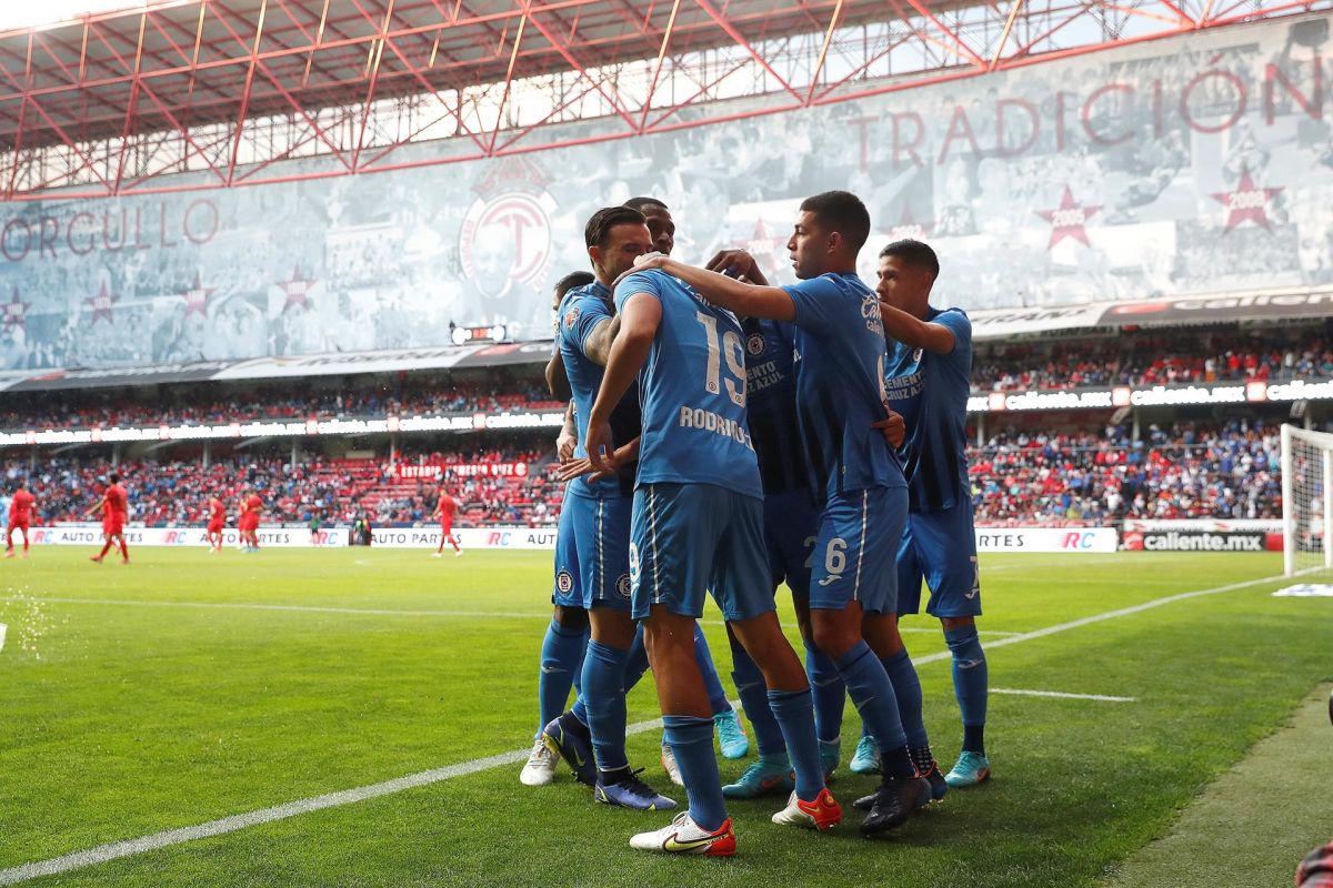 Cruz Azul de Juan Reynoso goleó 4-1 al Toluca por Liga MX. (Foto: EFE)