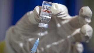 COVID-19 | Seis mil millones de dosis de vacunas se han administrado en todo el mundo