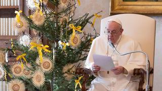 “Todos nacemos porque alguien ha deseado para nosotros la vida”, dice el papa tras aprobarse el aborto en Argentina