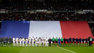 Real Madrid vs Barcelona: el homenaje a las víctimas de París