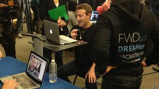 Los jóvenes indocumentados que "hackean" con Mark Zuckerberg