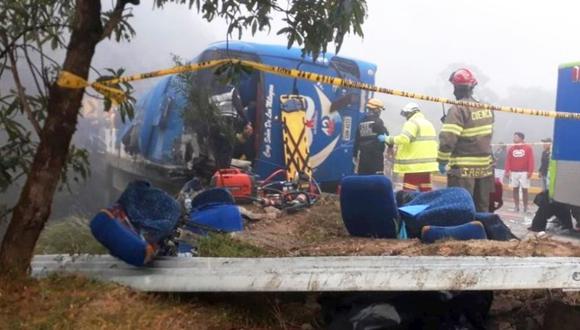 Mueren al menos 12 hinchas del Barcelona de Ecuador en accidente de bus. (Foto: Redes sociales)