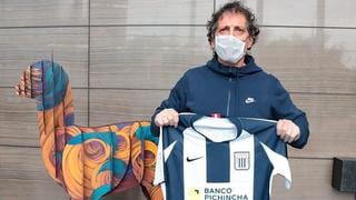 Llegó el técnico de Alianza Lima: Mario Salas arribó al Perú