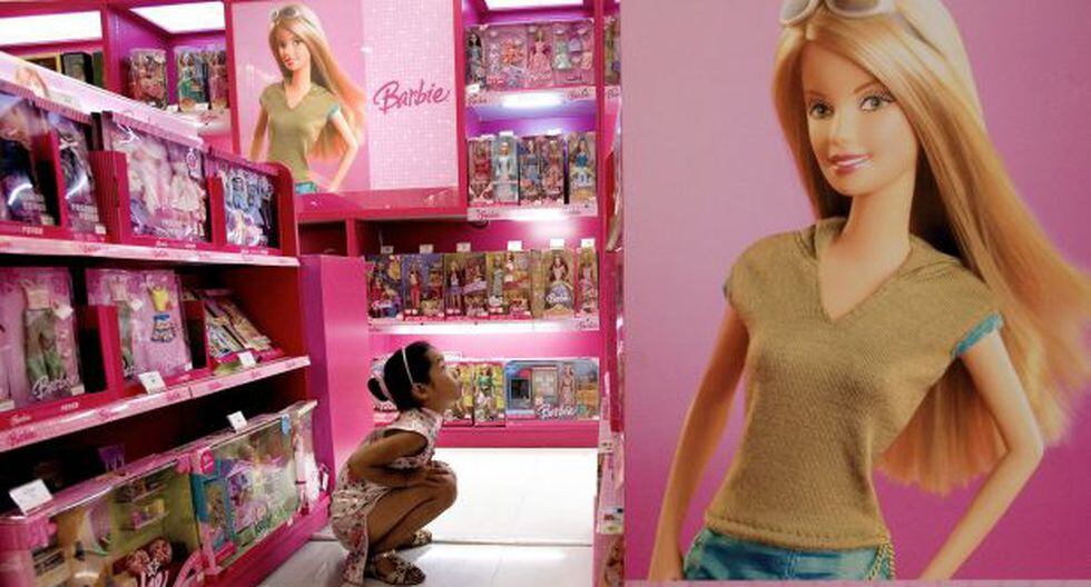 Negocios: El mundo ya no es color rosa para Mattel, fabricante de