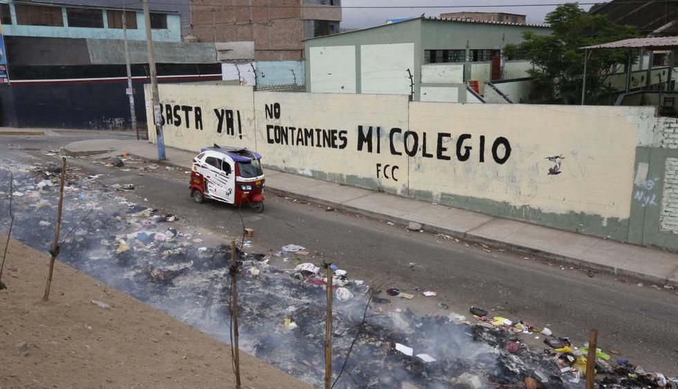 Pese a los esfuerzos del Ministerio del Ambiente, el Ejército Peruano, entre otras instituciones, por limpiar de basura a VMT, el problema sigue en aumento. (Foto: Piko Tamashiro / El Comercio)