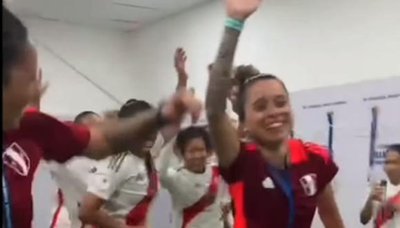 La fiesta en el vestuario de la sub 20 luego de clasificar al hexagonal del Sudamericano Femenino | VIDEO