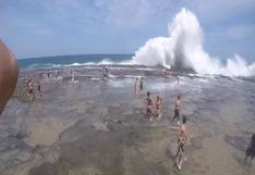YouTube: ola gigante sorprendió a bañistas en Australia (VIDEO)