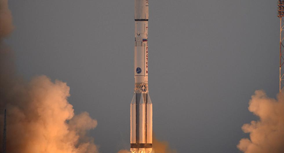 Cohete Protón-M de la misión ExoMars 2016 mientras despega. (Foto: EFE)