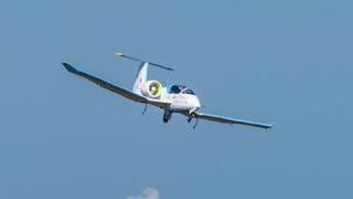 Un avión eléctrico cruza por primera vez el canal de la Mancha