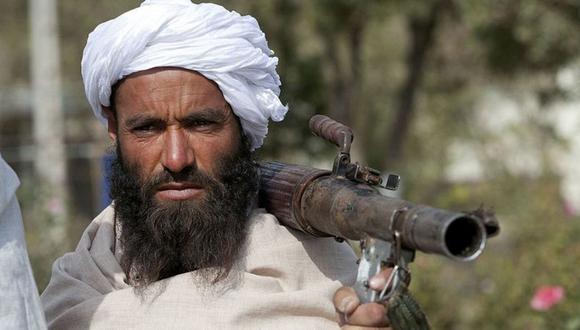 Bajo el Talibán, los hombres deben dejarse crecer la barba y las mujeres tienen que llevar un burka que les cubre todo. (Foto: Getty Images)