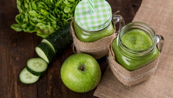 Los jugos verdes son ideales para deshacernos de todas esas toxinas y kilos de más. (Foto: Pexels)