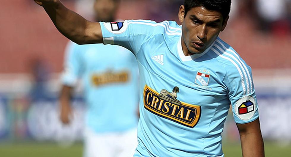 Irven Ávila espera jugar el Sporting Cristal vs Peñarol y encontrarse con Diego Forlán. (Foto: Getty Images)