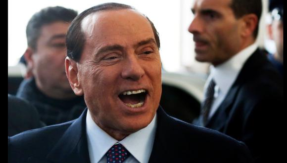 Berlusconi regresa y promete "bunga bunga para todos"