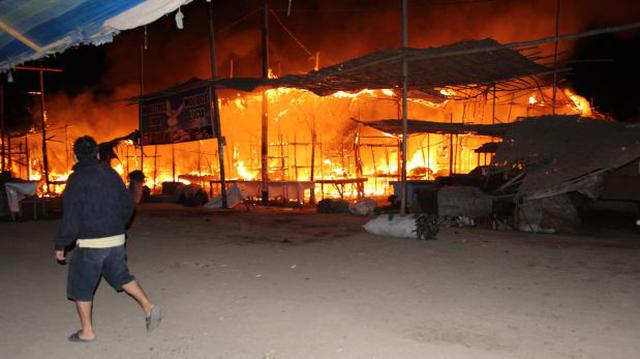 Chimbote: incendio arrasó con más de 250 puestos de mercado - 3