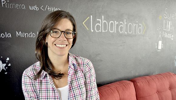 Más de 500 mujeres jóvenes educadas por Laboratoria han culminado su formación con éxito, destaca Ana María Martínez.
 (Foto: Laboratoria)